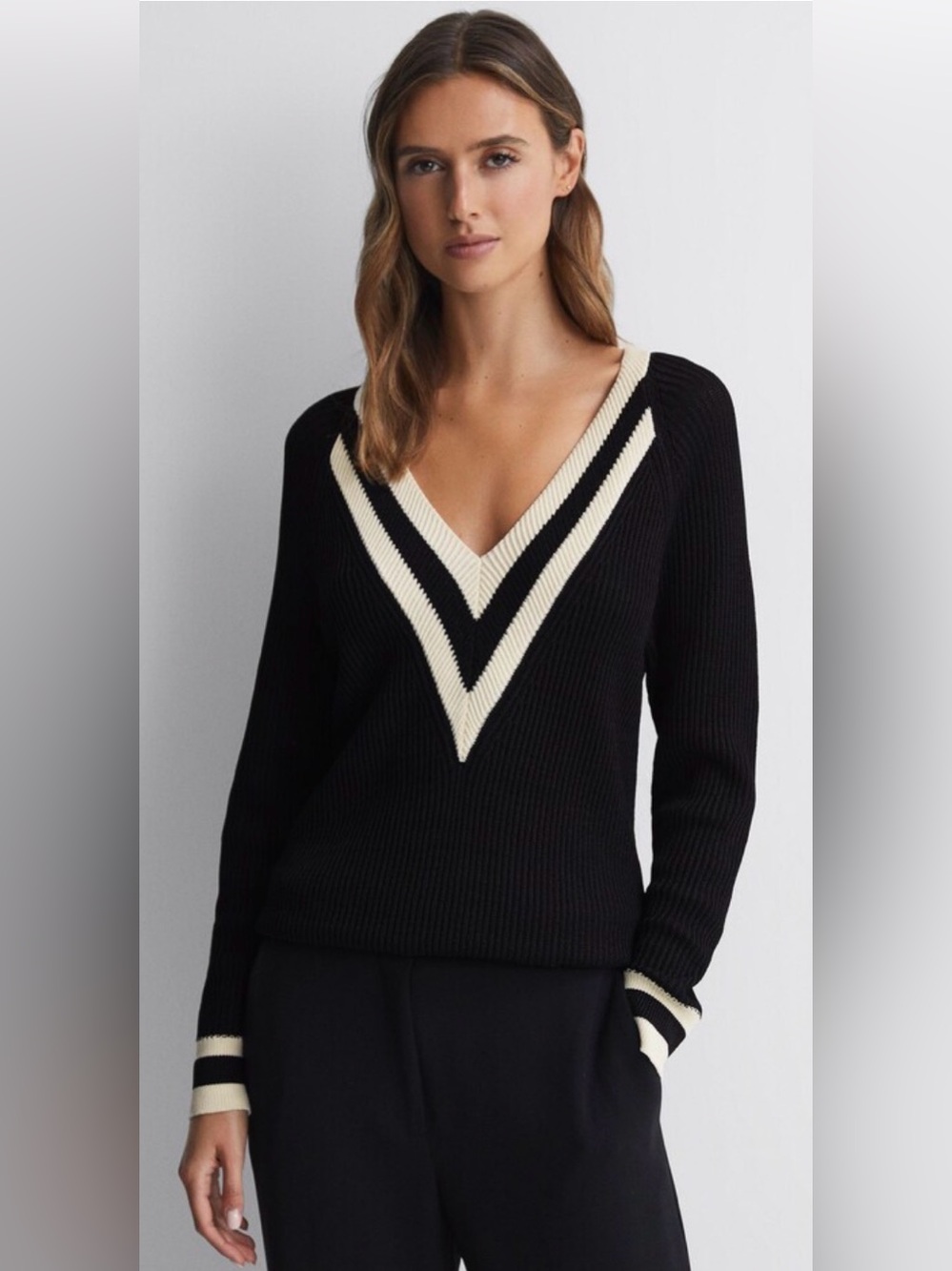 Reiss Matilda Ribbed Colorblock V Neck Sweater, Black with Cream, XS, Like New!